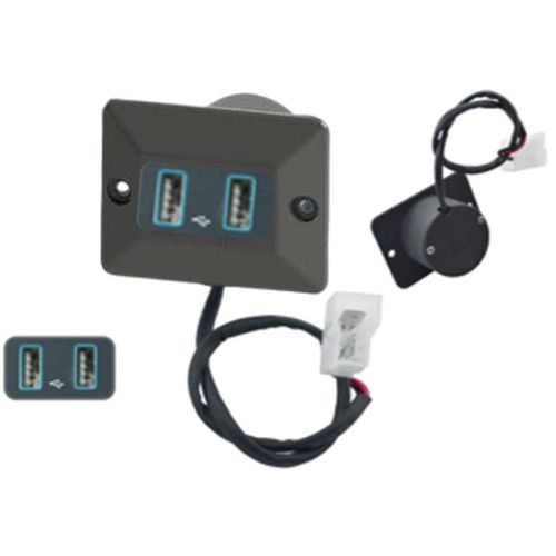 Carregador USB Bivolt - Potência: 12/24V - Amperagem: 1,5 Âmperes - 2 Saídas 5V - Led: Azul - Formato: Trapézio - Ônibus - Caminhões - Vans
